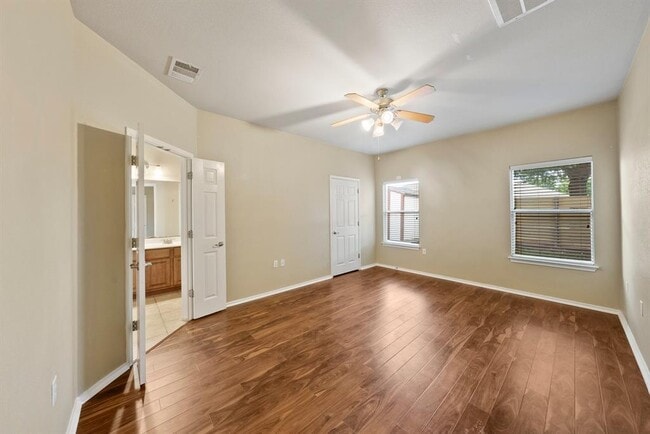 Building Photo - 11101 Liberty Farms Dr