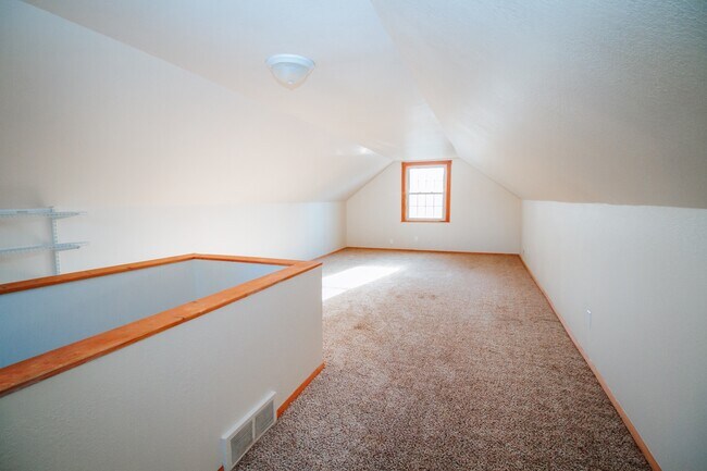 Building Photo - 2303 Mellwood Ave