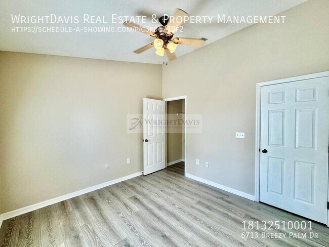 Building Photo - 6713 Breezy Palm Dr