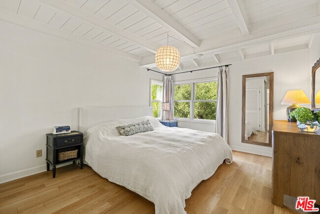 Building Photo - 7445 Palo Vista Dr