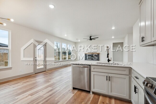 Building Photo - 1000 Clayton Rd