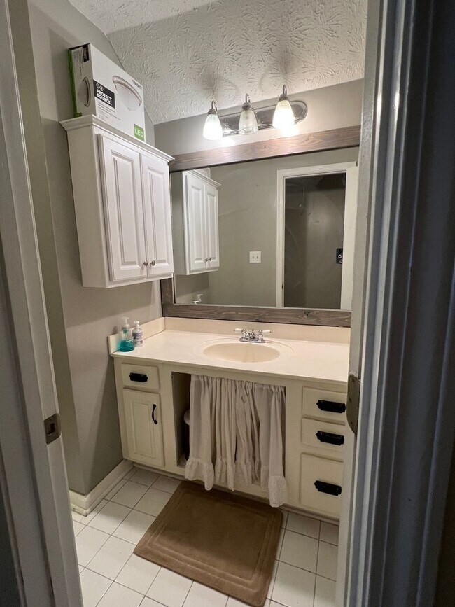 Building Photo - Home for rent in Prattville