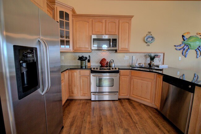 Building Photo - Pet Friendly Off Season Rental 4 Bedroom Oceanfront next to North Topsail Seaview Pier 12/1/2025 ...