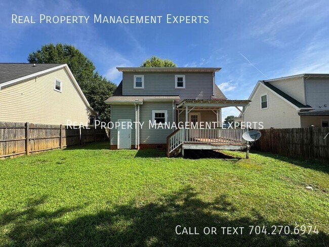 Building Photo - 507 Brookwood St