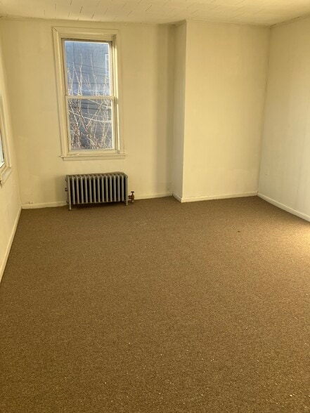 Building Photo - 48 Carlton Ave