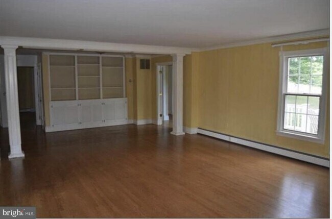 Building Photo - 15537 Carroll Rd