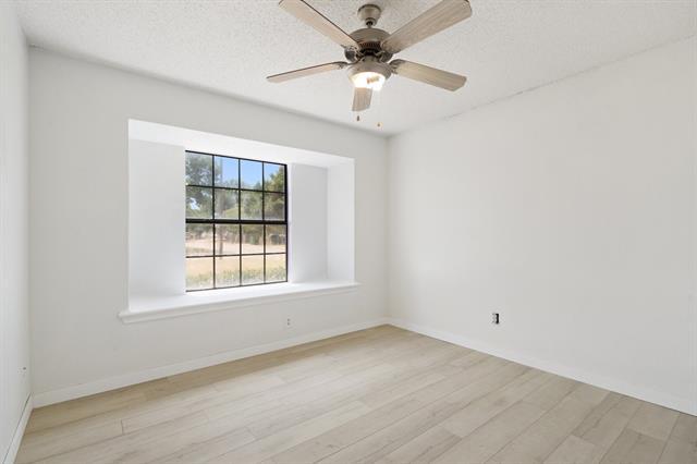 Building Photo - 750 Rosehill Ln