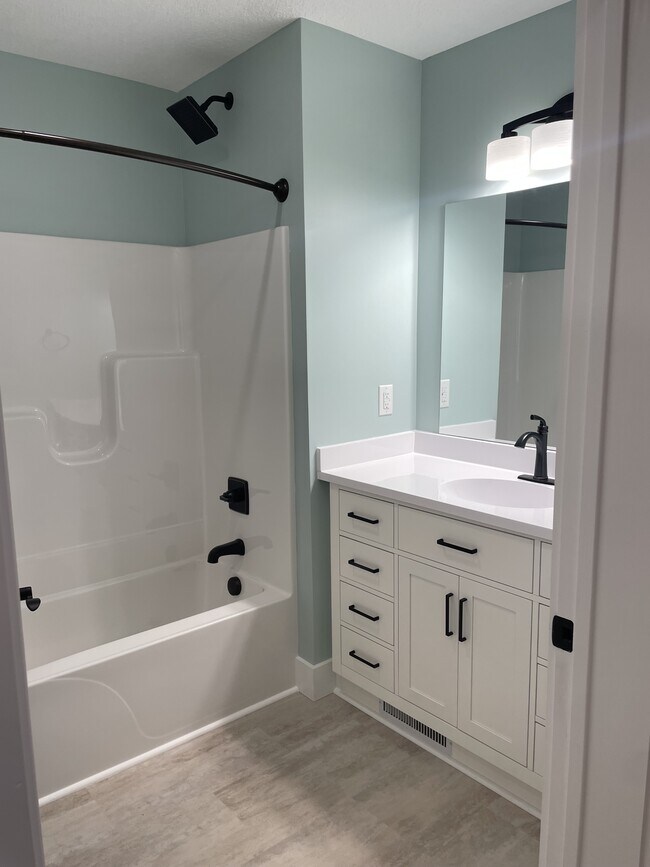 Building Photo - 3709 N Meridian Rd