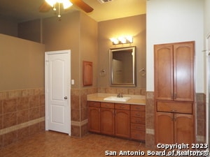 Building Photo - 414 Shannon Ridge Dr