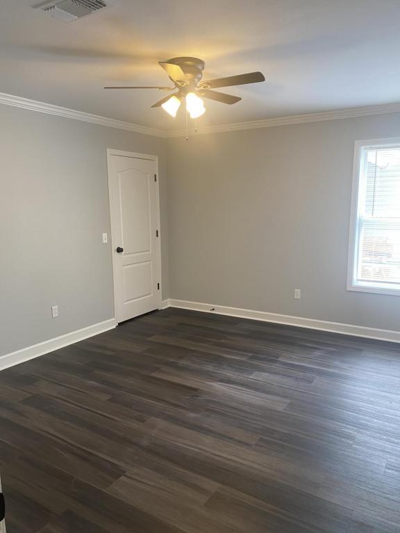 Building Photo - 40216 Hendrix Lane