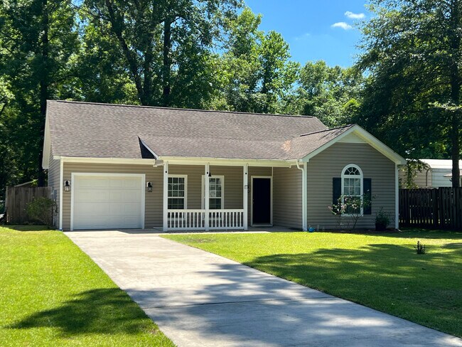 Primary Photo - 28 Azalea Ave