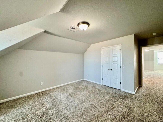 Building Photo - 18305 Autumn Grv Ct