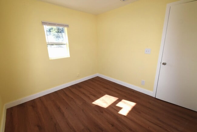 Building Photo - 2603 Booker St