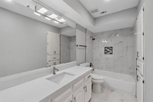 Building Photo - 2260 Valley Mill