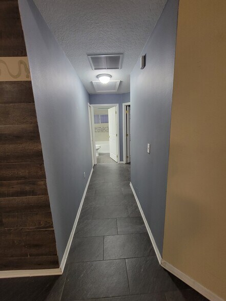 Building Photo - 2038 Blackston Ave