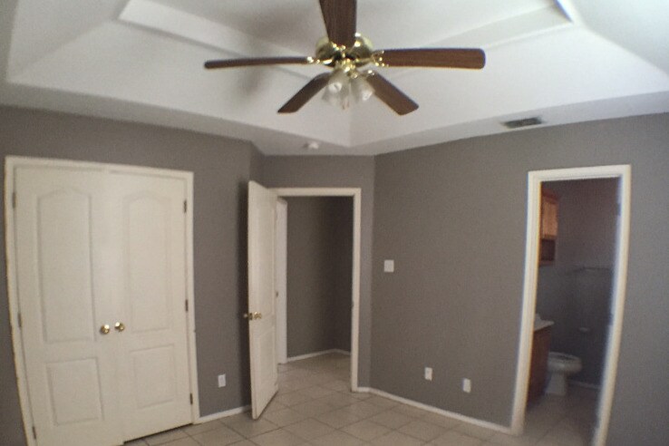 Building Photo - 1107 S Palm