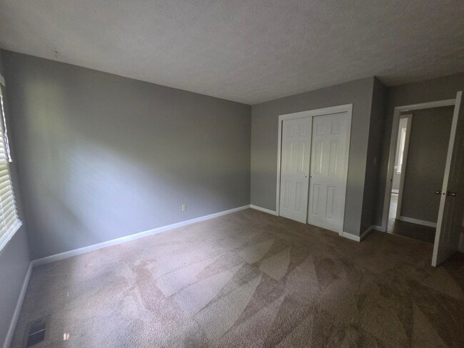 Building Photo - 3334 Nevius Dr