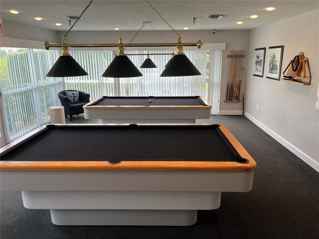 Building Photo - 8000 Sailboat Key Blvd S