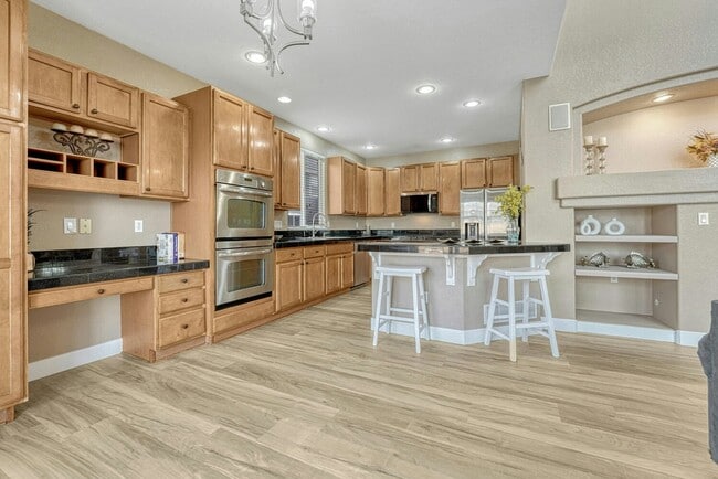 Building Photo - 3617 Craftsbury Dr