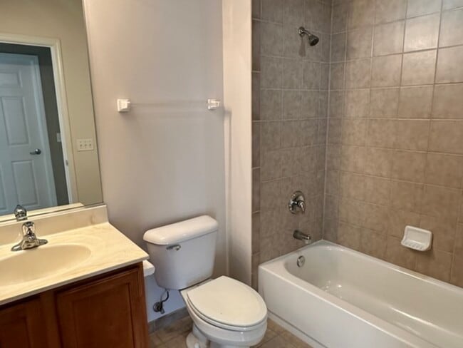 Building Photo - 3501 Wellington Ct