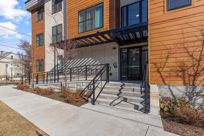 Building Photo - 68 Los Angeles St