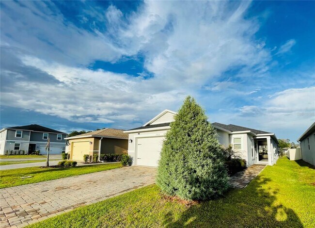 Building Photo - 2818 Sanctuary Dr