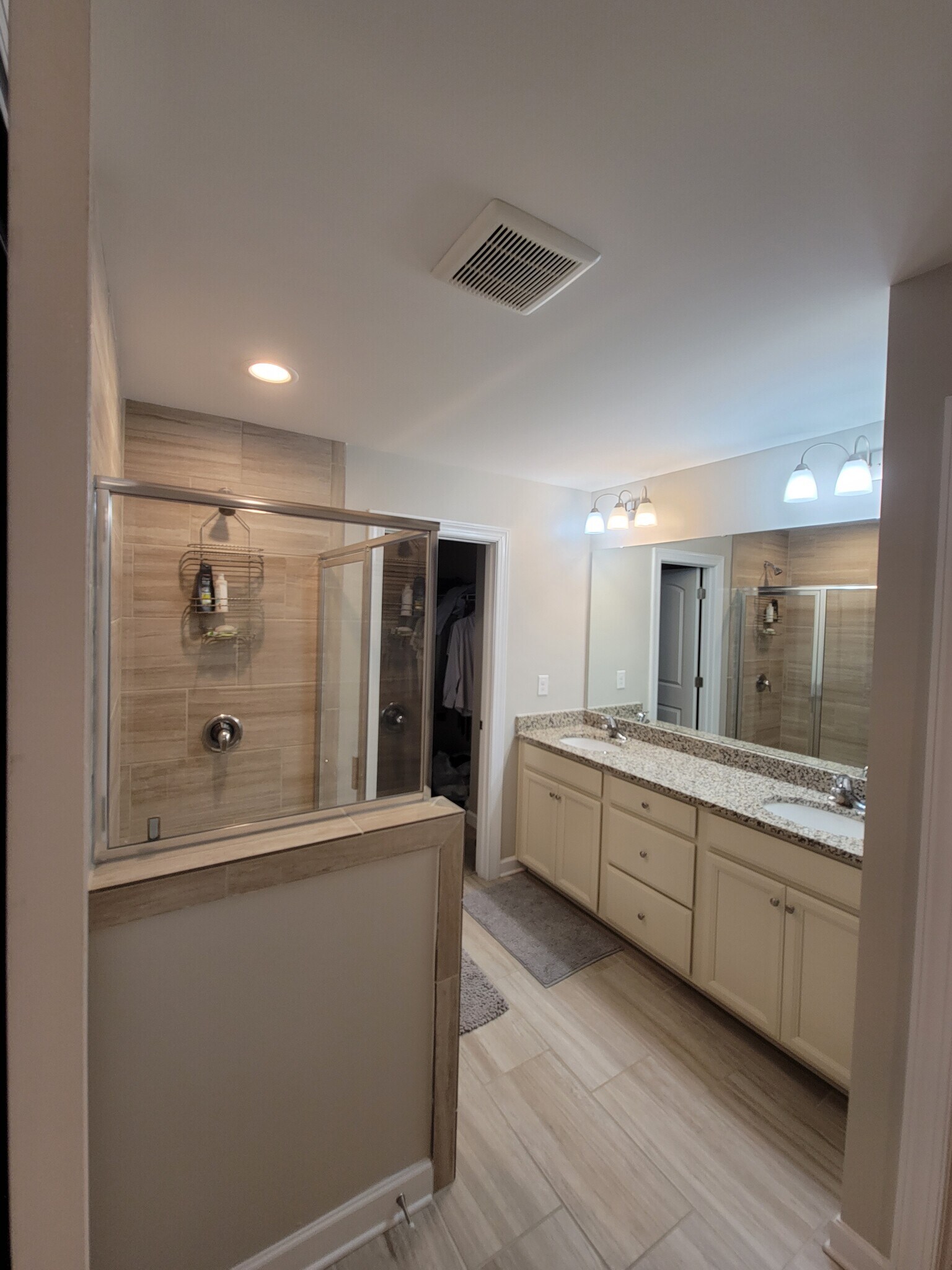 Building Photo - 5806 Clan Maclaine Dr