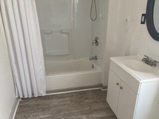 Building Photo - 431 2nd St