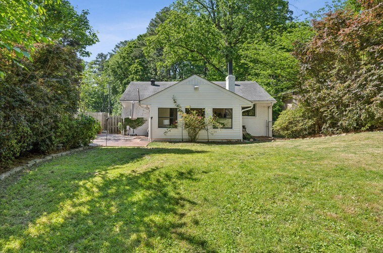 Building Photo - 2129 Arlington Ave NE