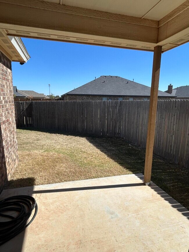 Building Photo - 12007 Englewood Ave