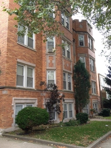 Building Photo - 8201 S Kingston Ave