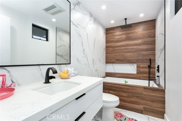 Building Photo - 7127 Forest Hills Rd