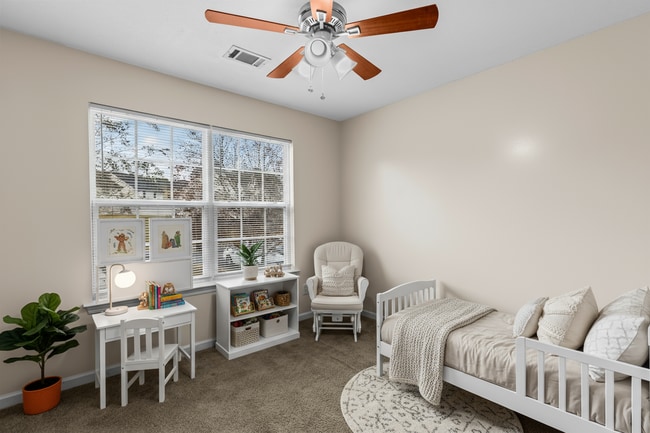 Building Photo - 6294 Hickory Ln Cir