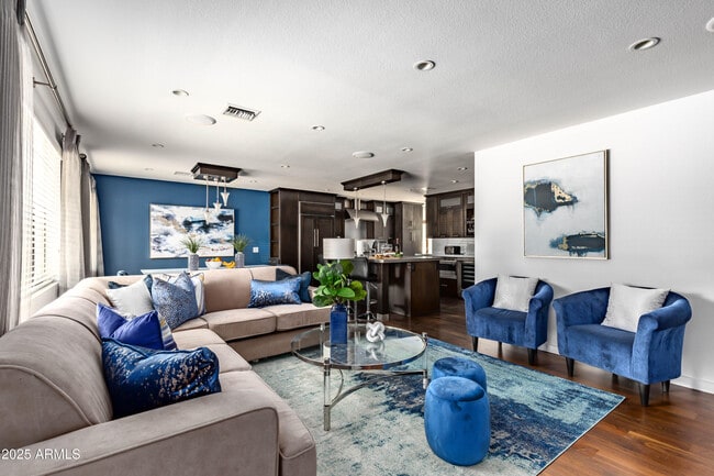 Building Photo - 6924 E Mariposa Dr