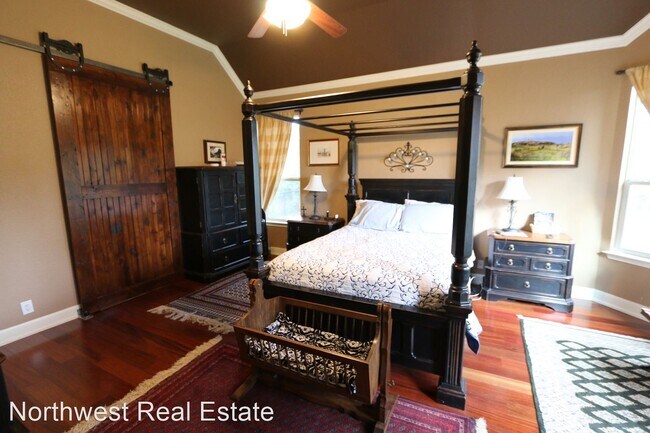 Building Photo - 4 br, 2.5 bath House - 11206 Burnt Sienna