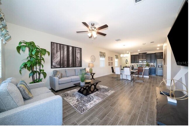 Building Photo - 8817 Beth Page Ln