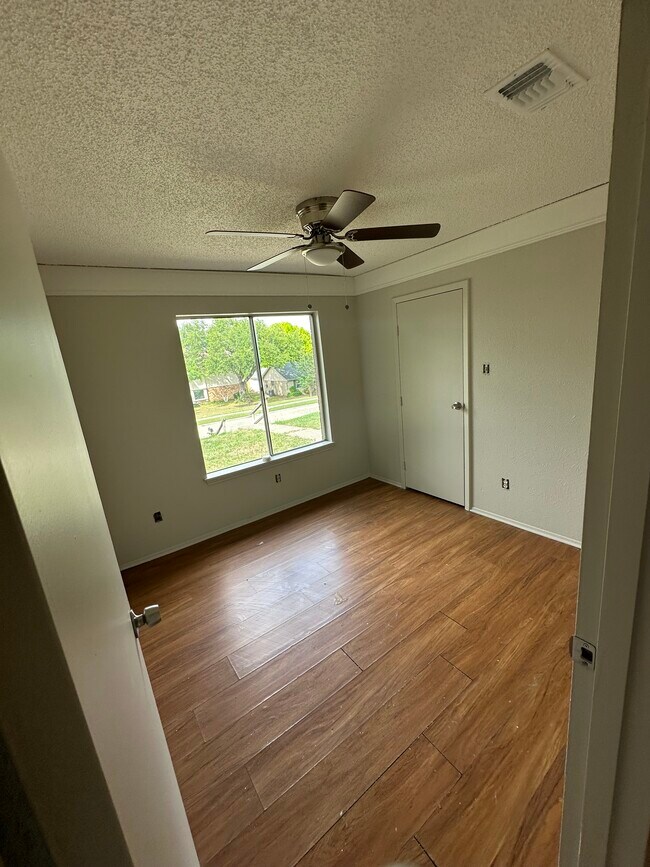Building Photo - 3628 Blossom Trail