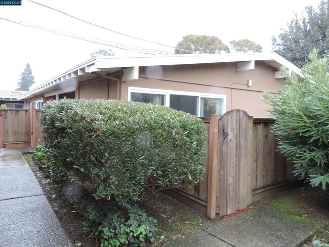 Building Photo - 1919 Ygnacio Valley Rd
