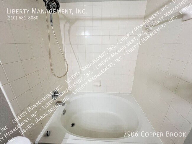 Building Photo - 7906 Copper Brk