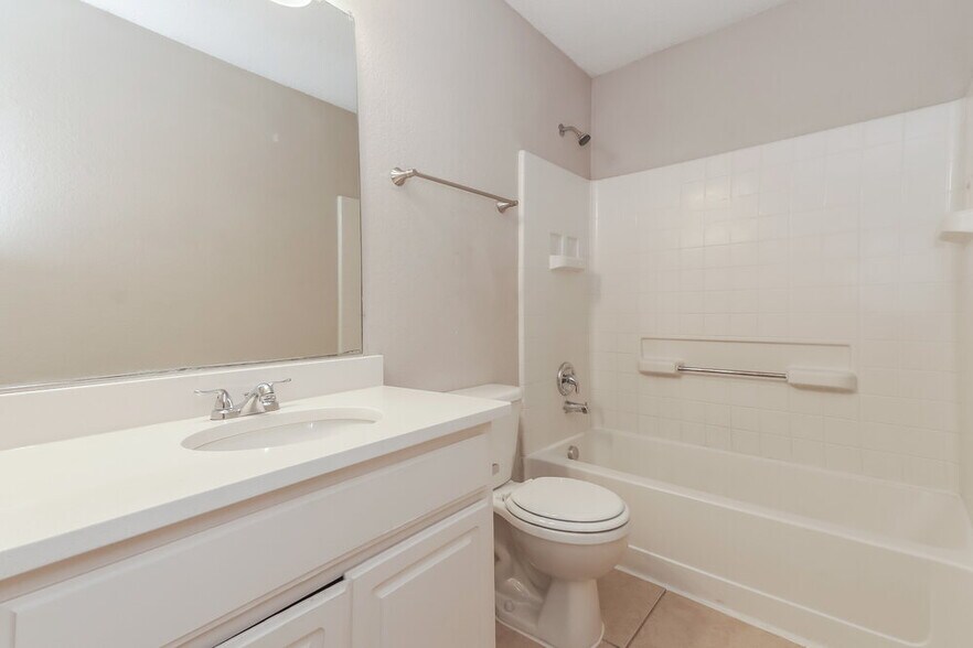 Building Photo - 2104 Aster Trail