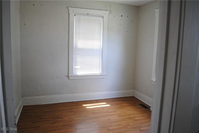 Building Photo - 3173 W 38th St