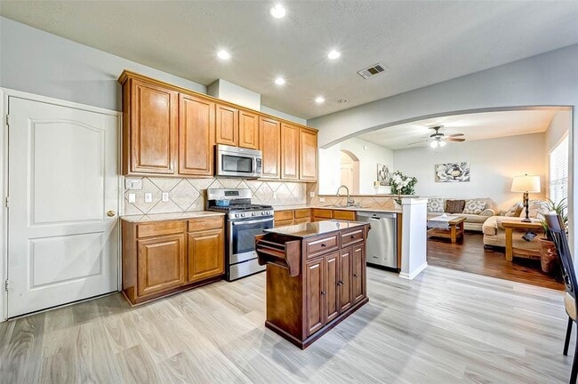 Building Photo - 2702 Sable Ridge Ln