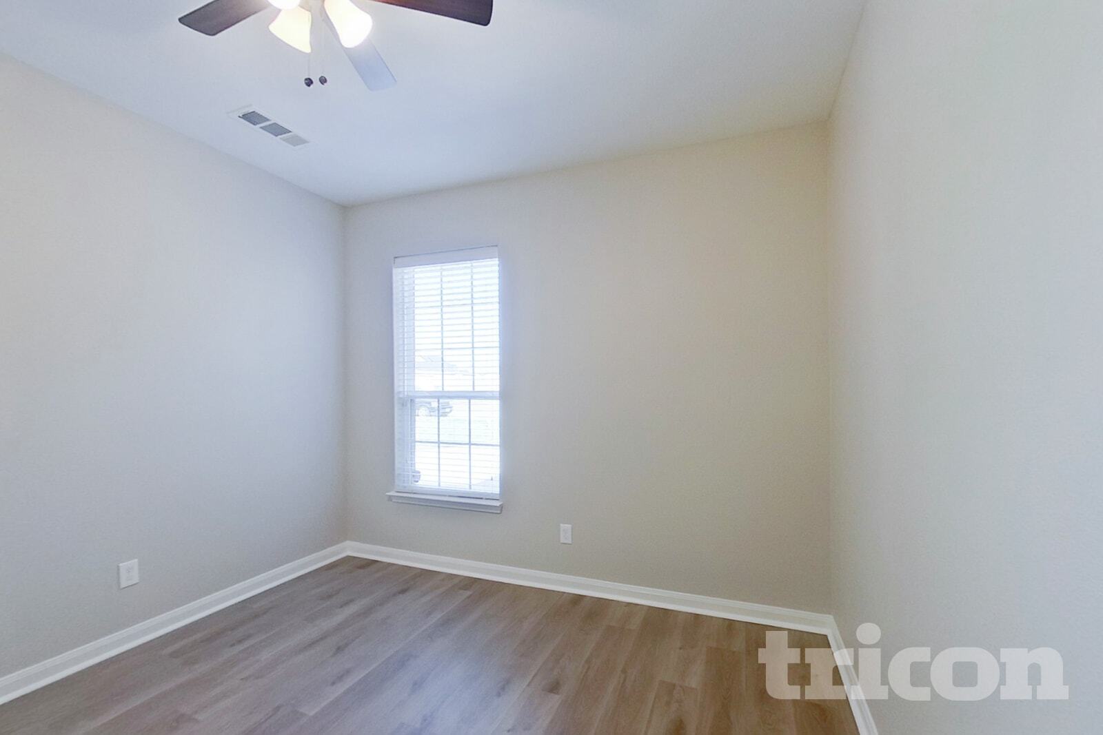 Building Photo - 616 Meadow Springs Dr