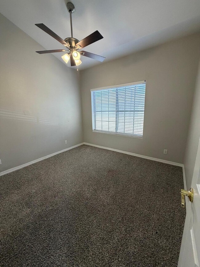 Building Photo - 2801 N Litchfield Rd