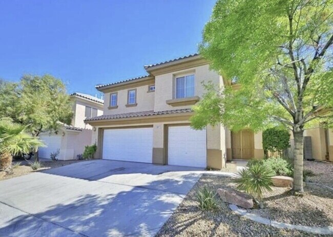 Building Photo - GATED SUMMERLIN HOME | 5 BEDROOM + DOWNSTAIRS DEN | 3-CAR GARAGE