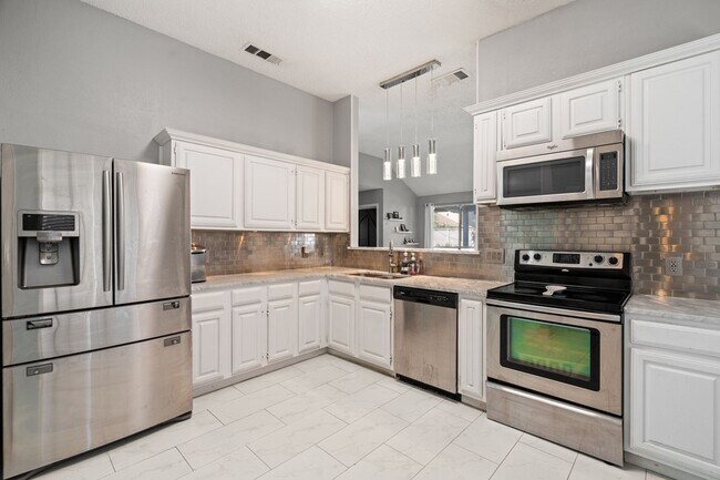 Building Photo - 8525 Mystic Trail