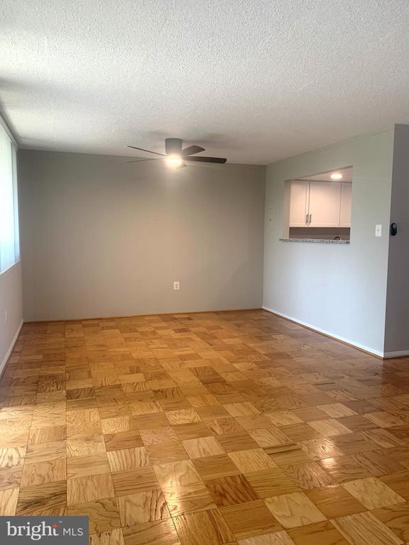 Building Photo - 5353 Columbia Pike