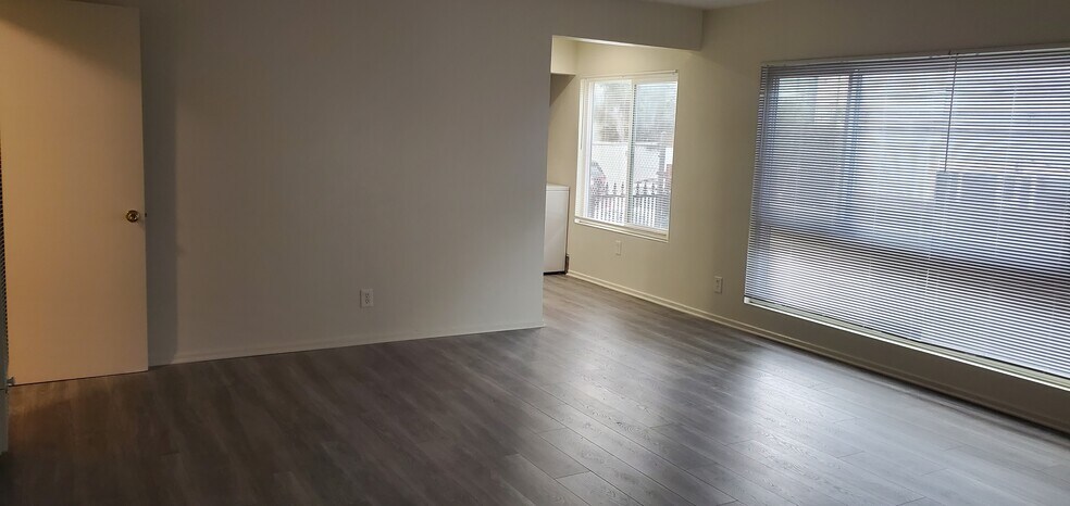 Living Room - 1938 19th St