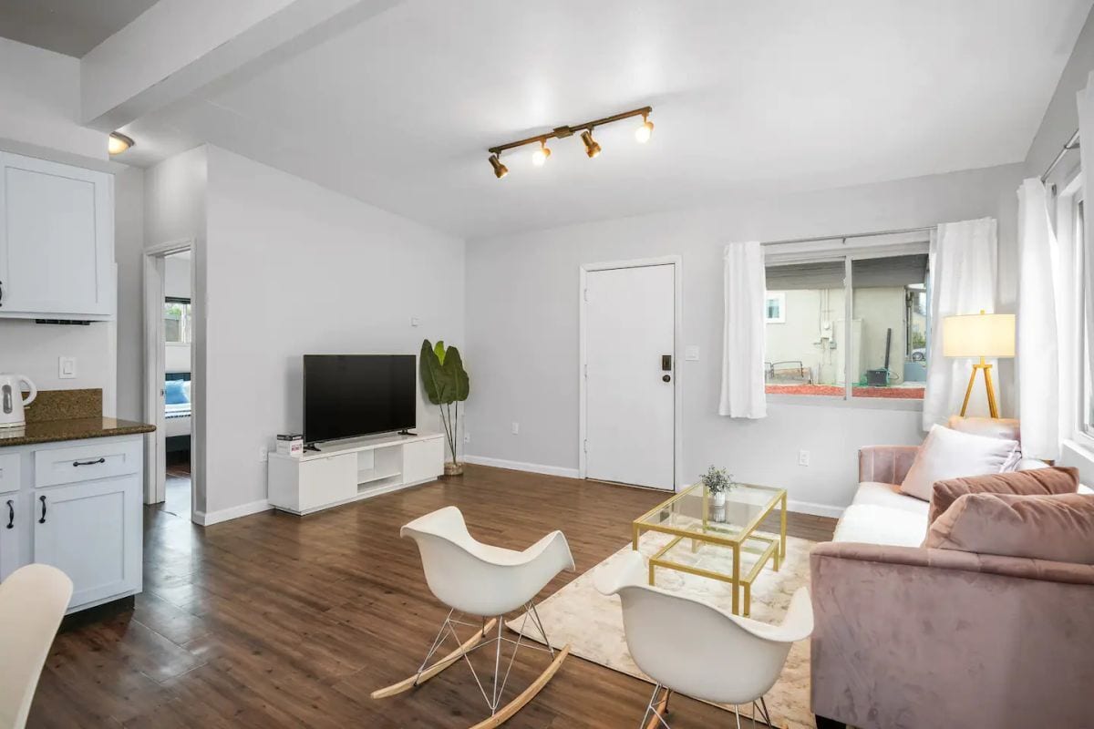 Building Photo - 728 Stepney Pl