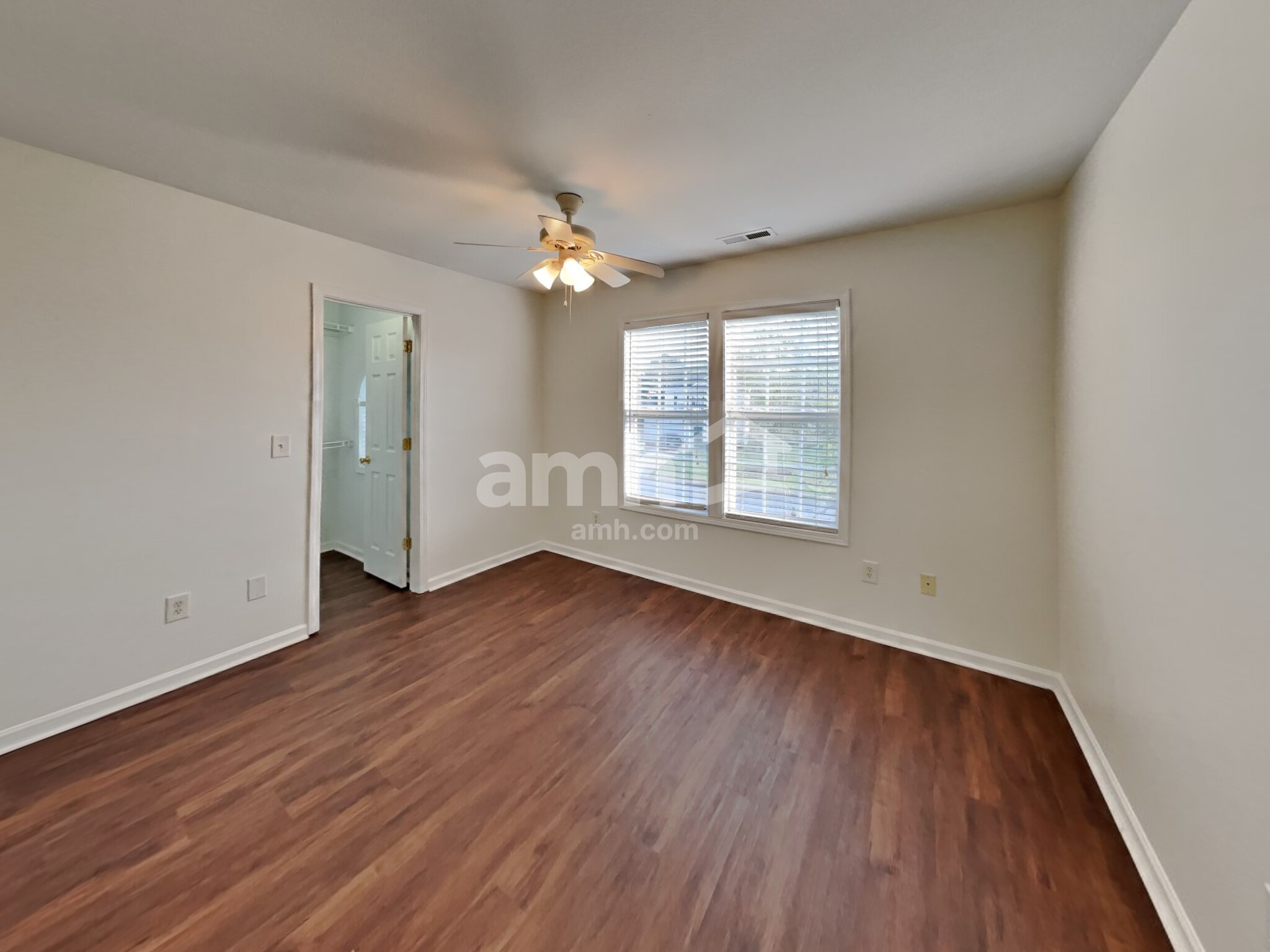 Building Photo - 117 Sawhorse Dr